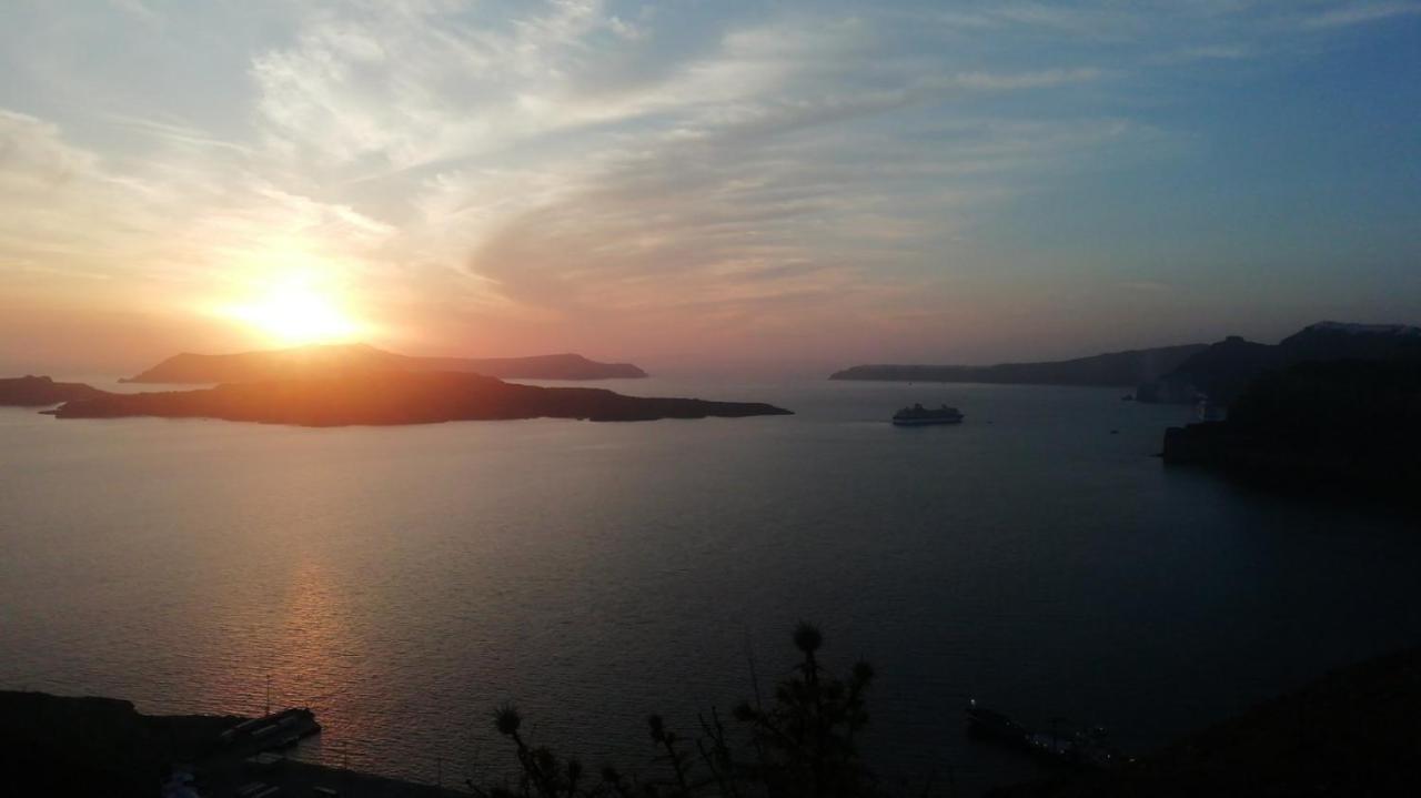Villa Poudras Amazing View Caldera à Ormos Athinios Extérieur photo